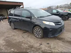 5TDJZ3DC3KS225433 2019 TOYOTA SIENNA