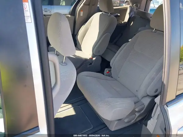 5TDJZ3DC3LS233775 2020 TOYOTA SIENNA - Image 8