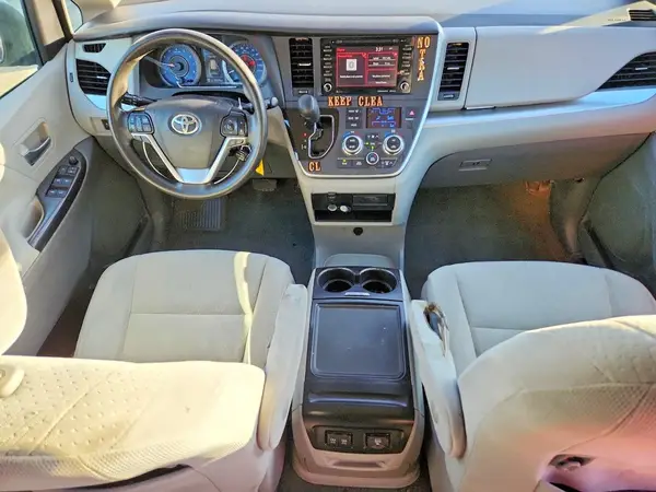 5TDJZ3DC3LS239463 2020 TOYOTA SIENNA - Image 8