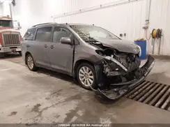 5TDJZ3DC4HS168989 2017 TOYOTA SIENNA