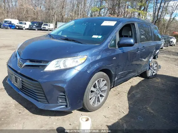 5TDJZ3DC4LS237544 2020 TOYOTA SIENNA - Image 2