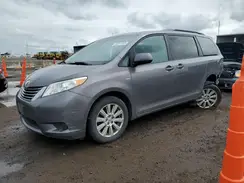 5TDJZ3DC5HS168953 2017 TOYOTA SIENNA