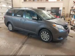5TDJZ3DC5HS183064 2017 TOYOTA SIENNA