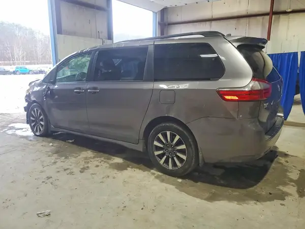 5TDJZ3DC5LS233194 2020 TOYOTA SIENNA - Image 2