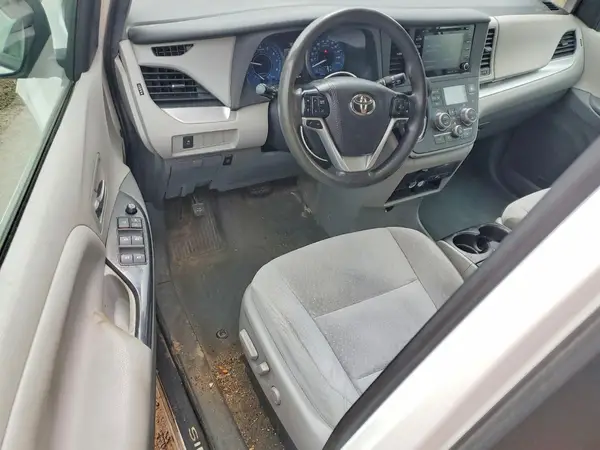 5TDJZ3DC5LS244874 2020 TOYOTA SIENNA - Image 8