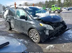 5TDJZ3DC6JS197030 2018 TOYOTA SIENNA