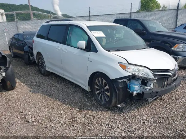 5TDJZ3DC6LS237433 2020 TOYOTA SIENNA - Image 1