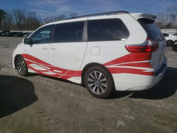 5TDJZ3DC6LS239120 2020 TOYOTA SIENNA - Image 2