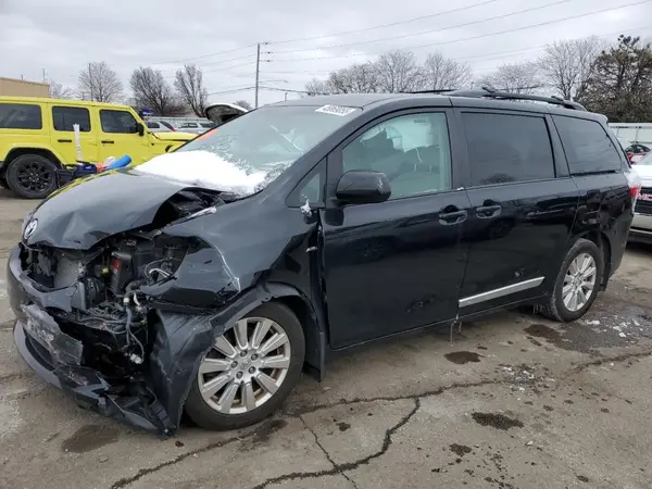 5TDJZ3DC7HS185821 2017 TOYOTA SIENNA - Image 1
