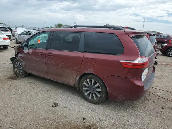 5TDJZ3DC7JS200498 2018 TOYOTA SIENNA - Image 2