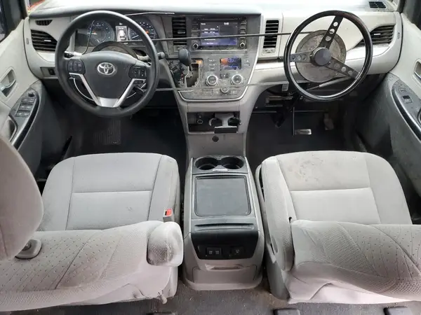 5TDJZ3DC7LS250952 2020 TOYOTA SIENNA - Image 8