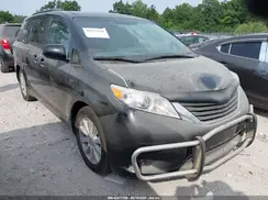 5TDJZ3DC8HS151404 2017 TOYOTA SIENNA