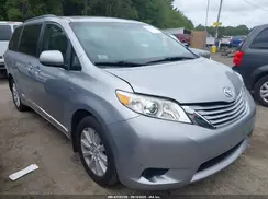 5TDJZ3DC8HS184113 2017 TOYOTA SIENNA