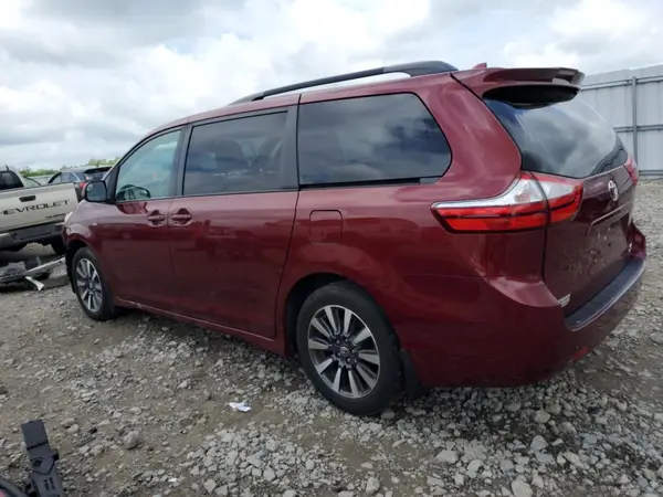 5TDJZ3DC8KS215223 2019 TOYOTA SIENNA - Image 2