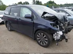 5TDJZ3DC8KS220468 2019 TOYOTA SIENNA