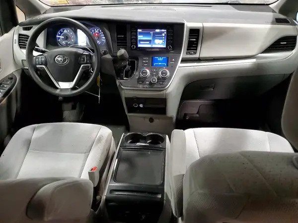 5TDJZ3DC8LS241256 2020 TOYOTA SIENNA - Image 8