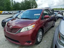 5TDJZ3DC9HS156286 2017 TOYOTA SIENNA