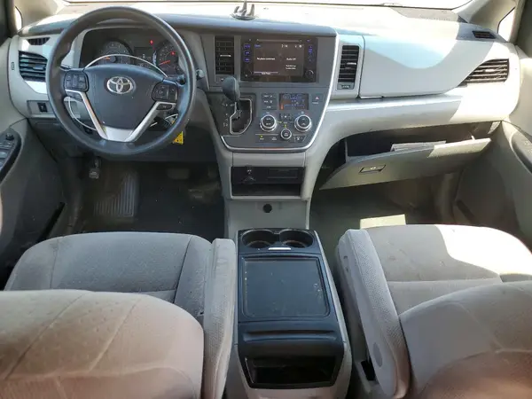 5TDJZ3DC9HS177686 2017 TOYOTA SIENNA - Image 8
