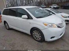 5TDJZ3DC9HS179647 2017 TOYOTA SIENNA