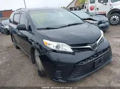 5TDJZ3DC9JS197734 2018 TOYOTA SIENNA