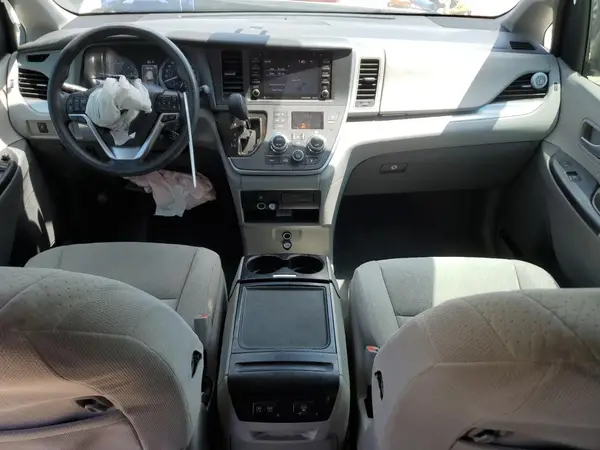 5TDJZ3DC9LS230475 2020 TOYOTA SIENNA - Image 8