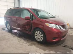 5TDJZ3DCXHS171802 2017 TOYOTA SIENNA