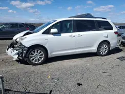 5TDJZ3DCXHS177213 2017 TOYOTA SIENNA