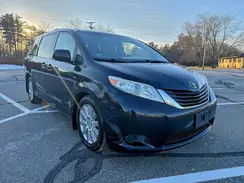 5TDJZ3DCXHS187983 2017 TOYOTA SIENNA
