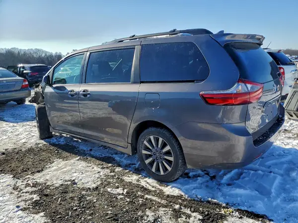 5TDJZ3DCXLS235006 2020 TOYOTA SIENNA - Image 2