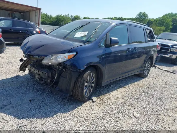 5TDJZ3DCXLS245244 2020 TOYOTA SIENNA - Image 2