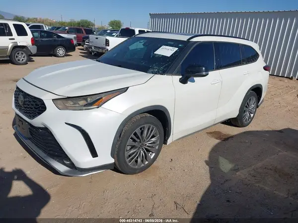 5TDJZRAH0MS045493 2021 TOYOTA HIGHLANDER - Image 2