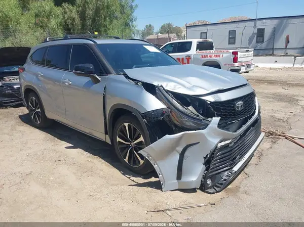 5TDJZRAH2MS059038 2021 TOYOTA HIGHLANDER - Image 1