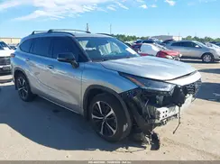 5TDJZRAH2NS098794 2022 TOYOTA HIGHLANDER