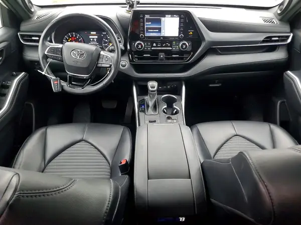 5TDJZRAH3MS043981 2021 TOYOTA HIGHLANDER - Image 8