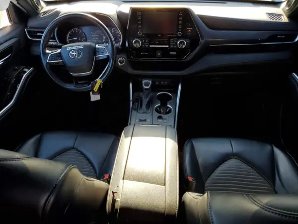 5TDJZRAH3NS107874 2022 TOYOTA HIGHLANDER - Image 8