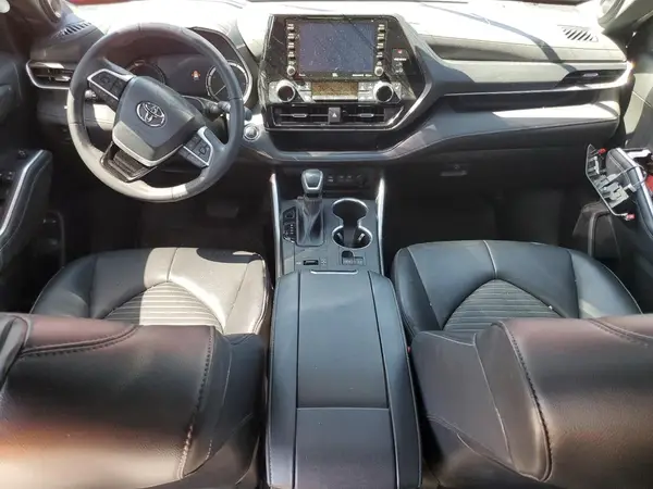 5TDJZRAH3NS125517 2022 TOYOTA HIGHLANDER - Image 8