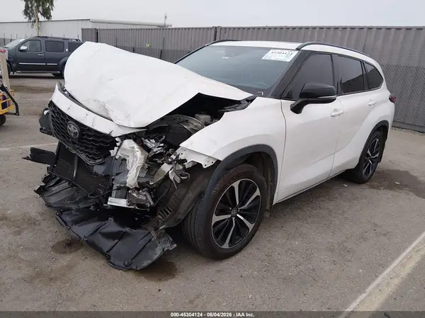5TDJZRAH4MS053936 2021 TOYOTA HIGHLANDER - Image 2