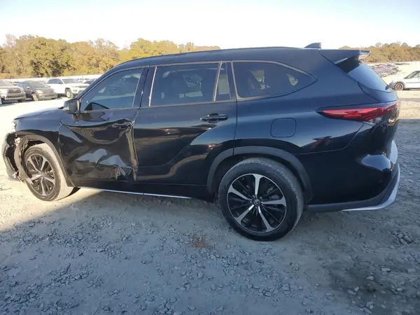 5TDJZRAH5MS033842 2021 TOYOTA HIGHLANDER - Image 2