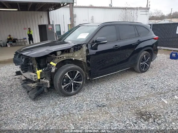 5TDJZRAH5MS075234 2021 TOYOTA HIGHLANDER - Image 2