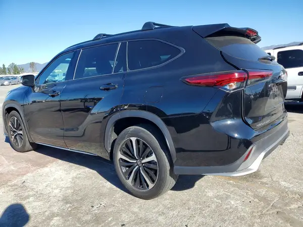 5TDJZRAH5MS082717 2021 TOYOTA HIGHLANDER - Image 2