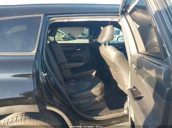 5TDJZRAH6MS043330 2021 TOYOTA HIGHLANDER - Image 8