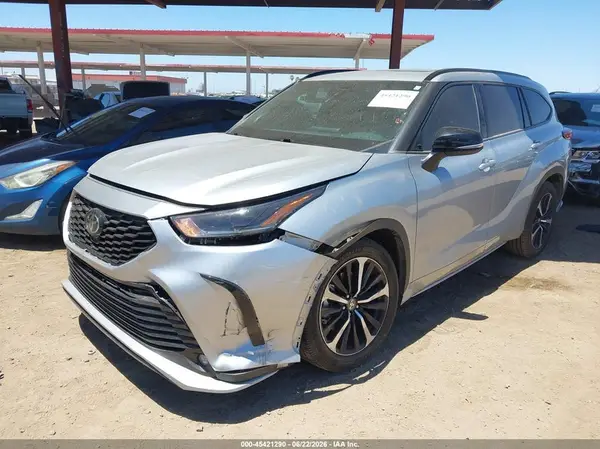 5TDJZRAH7MS046916 2021 TOYOTA HIGHLANDER - Image 2