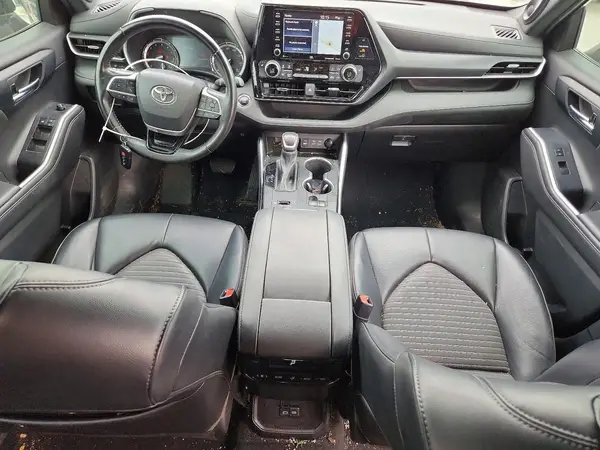 5TDJZRAH7NS108123 2022 TOYOTA HIGHLANDER - Image 8