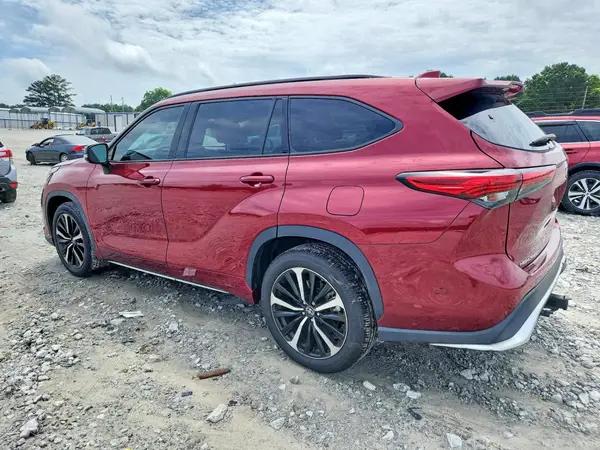 5TDJZRAH7NS109272 2022 TOYOTA HIGHLANDER - Image 2