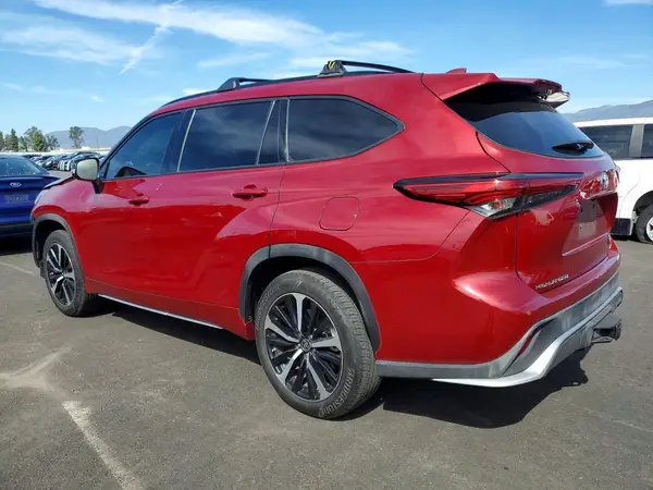 5TDJZRAH9MS083983 2021 TOYOTA HIGHLANDER - Image 2