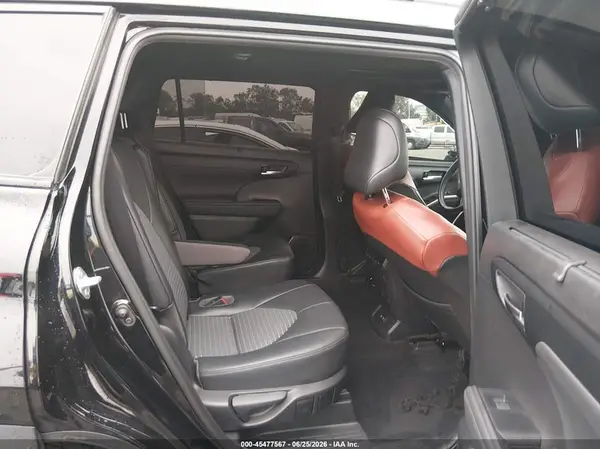 5TDJZRAHXMS057649 2021 TOYOTA HIGHLANDER - Image 8