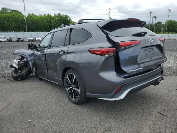 5TDJZRBH0MS104704 2021 TOYOTA HIGHLANDER - Image 2