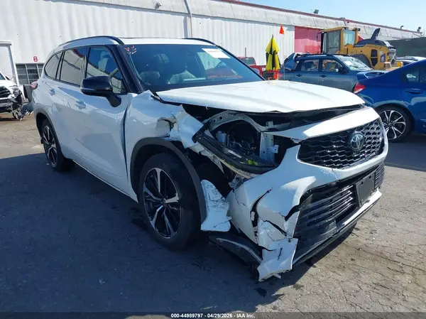 5TDJZRBH0MS121101 2021 TOYOTA HIGHLANDER - Image 1