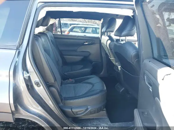 5TDJZRBH1MS090893 2021 TOYOTA HIGHLANDER - Image 8