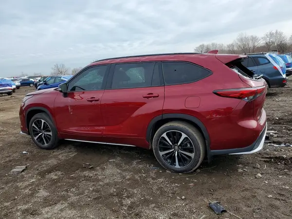 5TDJZRBH1NS222584 2022 TOYOTA HIGHLANDER - Image 2